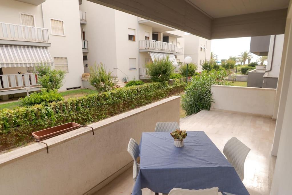 Appartamento Incantevole Fronte Mare Villa Rosa Di Martinsicuro Kültér fotó
